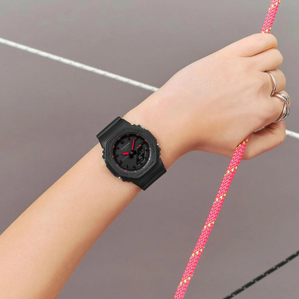 Часы наручные женские Casio GMA-P2100SA-1A1