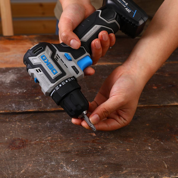 Аккумуляторная дрель-шуруповерт Deko Sharker 20V Pro / 084-1035