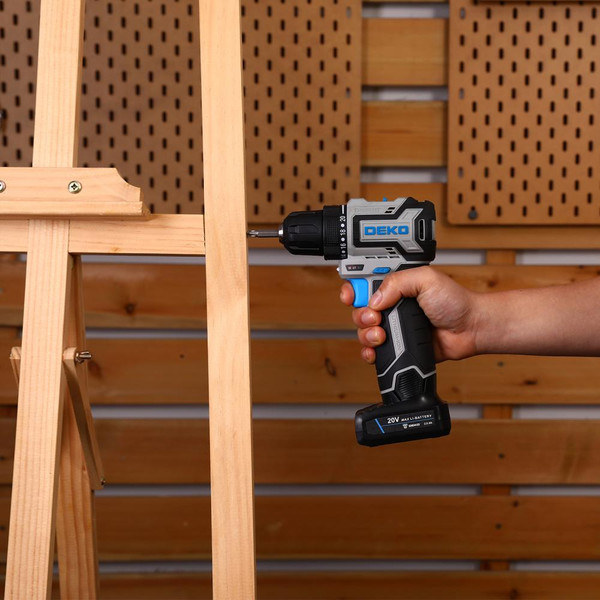 Аккумуляторная дрель-шуруповерт Deko Sharker 20V Pro / 084-1035