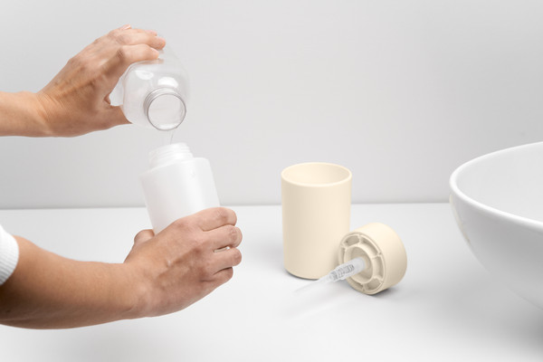 Дозатор для жидкого мыла AMBIENT Flux AFX035ABSBG