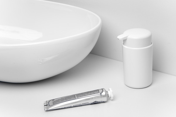 Дозатор для жидкого мыла AMBIENT Flux AFX033ABSWT