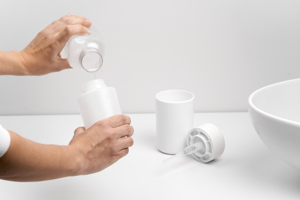 Дозатор для жидкого мыла AMBIENT Flux AFX033ABSWT