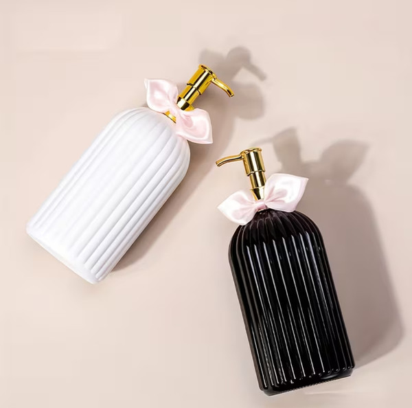 Дозатор для жидкого мыла Saniteco JH024