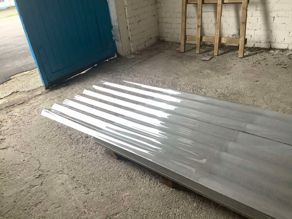 Монолитный поликарбонат ИМпласт 150х40 0.9мм / 15472