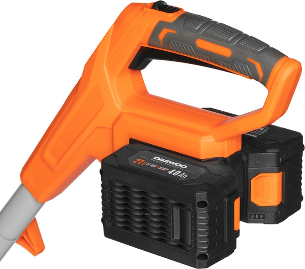 Снегоуборщик аккумуляторный Daewoo Power DAST 4242Li SET