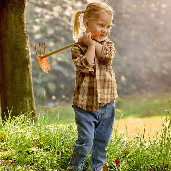 Тяпка для песочницы Hape Садовод / E5590_HP - фото