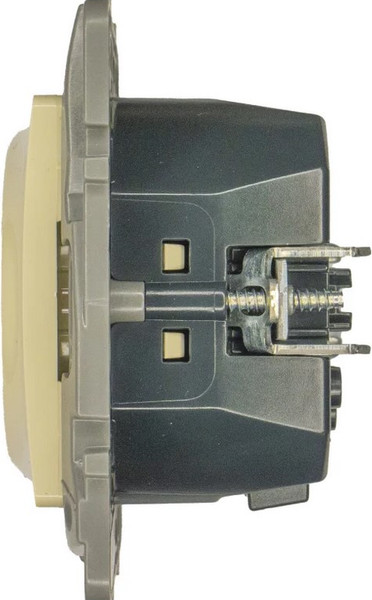 Розетка Legrand Etika / 672388