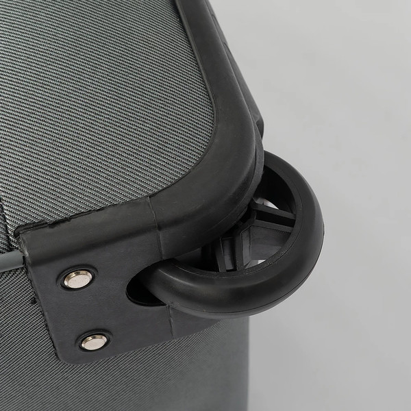 Чемодан на колесах Valigetti 262-608/3-24GRY