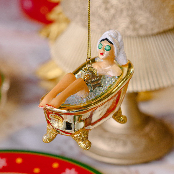 Елочная игрушка Vondels Девушка в ванной / 4250101060137