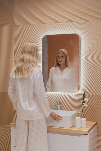 Зеркало Silver Mirrors Паллада 55x80 2.2 / LED-00003004