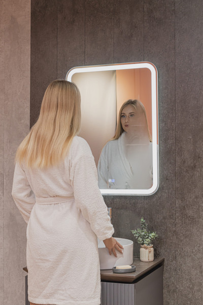 Зеркало Silver Mirrors Stiv neo RGB.S 60x80 / LED-00003035