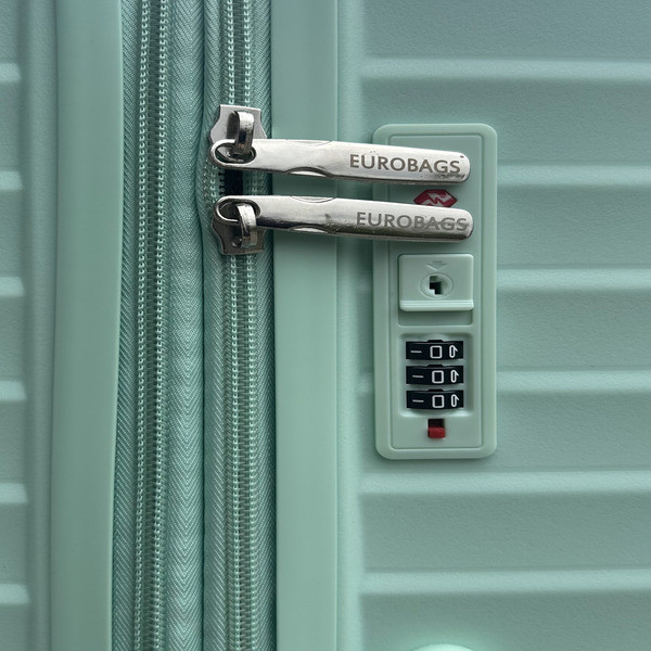 Чемодан на колесах EUROBAGS PP-N21