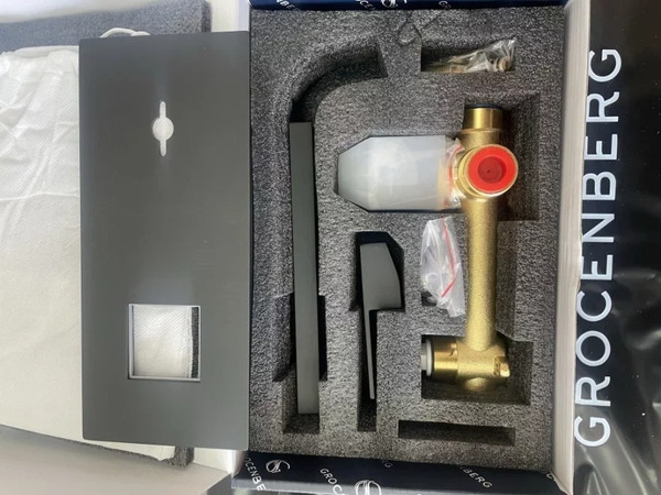 Смеситель Grocenberg GB588BL