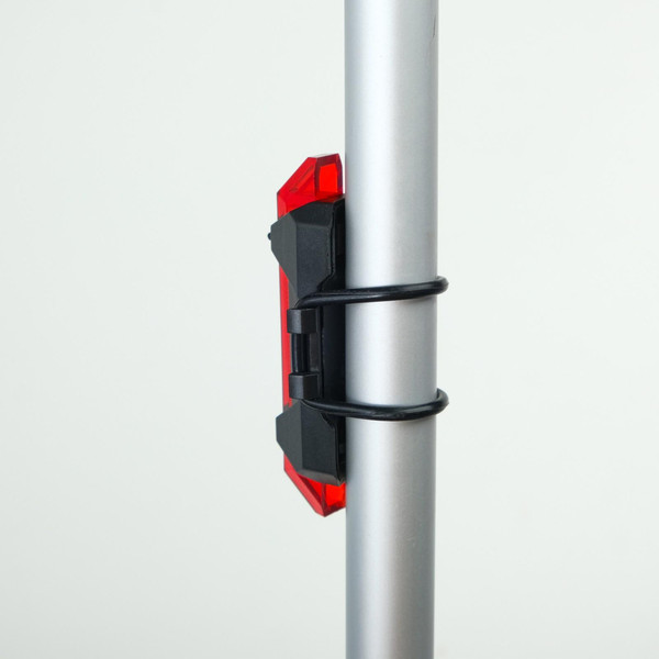 Фонарь для велосипеда Sima-Land Задний аккумуляторный водонепроницаемый / 5464384