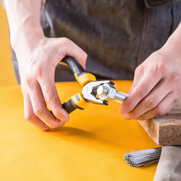 Плоскогубцы Deli EDL2006Z