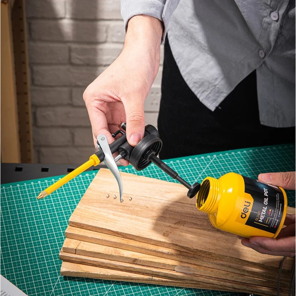 Масленка техническая Deli EDL2401