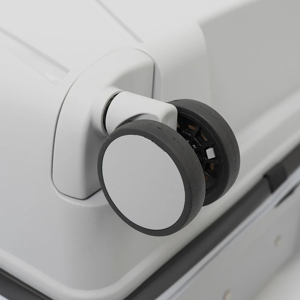 Чемодан на колесах Grott 262-M7890/3-28GRY