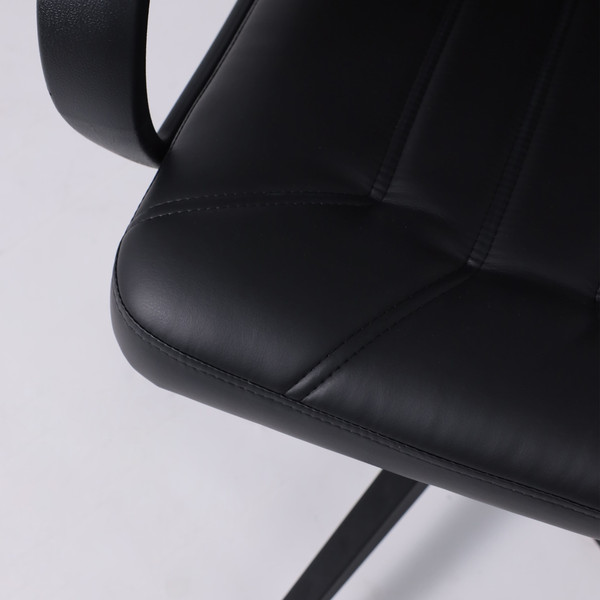 Кресло офисное AksHome Менеджер PL