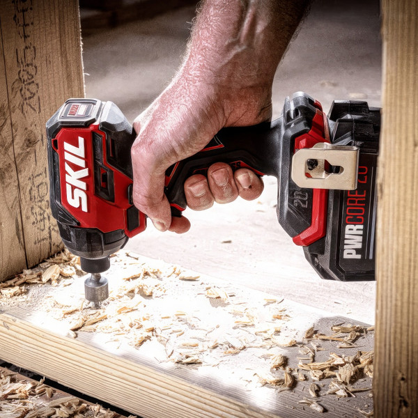 Аккумуляторный шуруповерт Skil ID6739 / ID6739SE00