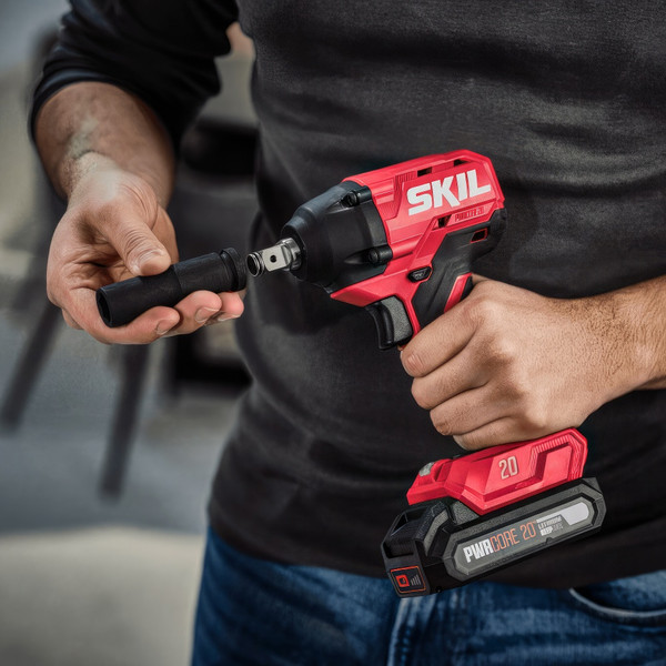 Аккумуляторный гайковерт Skil IW6720 / IW6720SE00