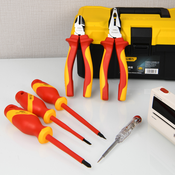 Универсальный набор инструментов Deli Диэлектрический / EDL512006T