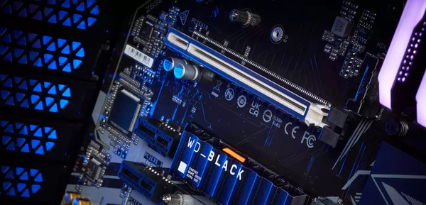 SSD диск Western Digital Black SN850X 2TB (WDS200T2XHE)