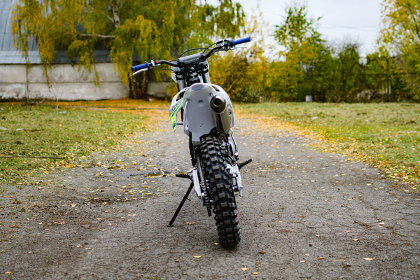 Мотоцикл AVM Sabre 250