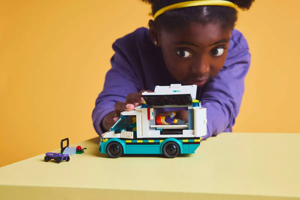 Конструктор Lego City Скорая помощь 60451