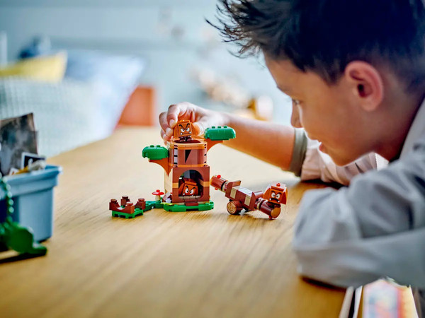 Конструктор Lego Super Mario Детская площадка Гумбаса 71433