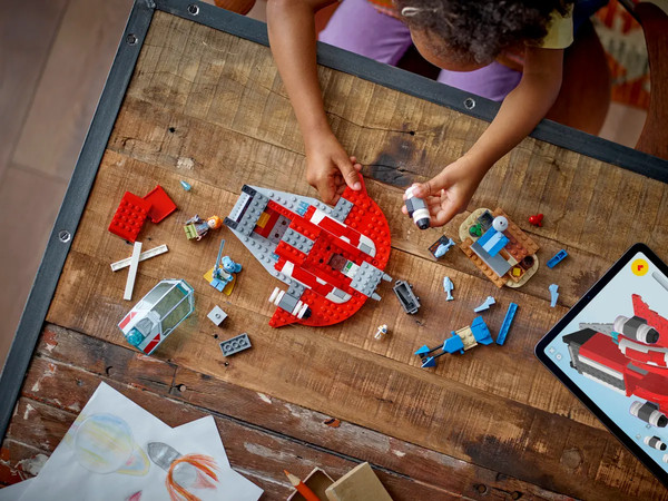 Конструктор Lego Star Wars Багровый Огненный Ястреб 75384