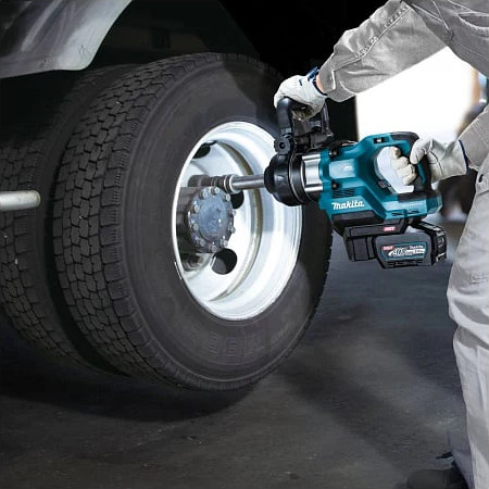 Профессиональный гайковерт Makita XGT / TW010GZ