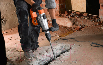 Профессиональный отбойный молоток AEG Powertools MH7E