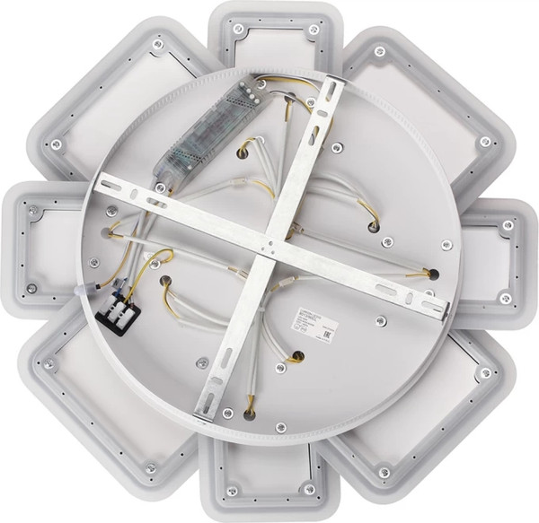 Люстра Lumion Bridge 8013/90CL