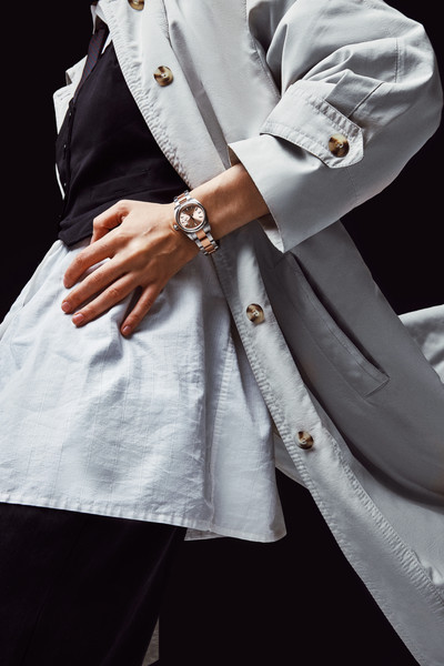 Часы наручные женские Луч 929990648