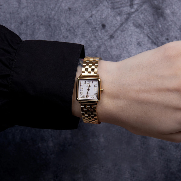 Часы наручные женские Луч 940417669