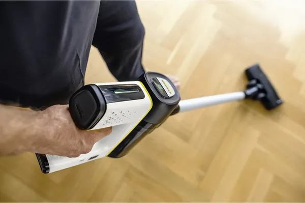 Вертикальный пылесос Karcher VC 7 Signature Line (1.198-750.0)