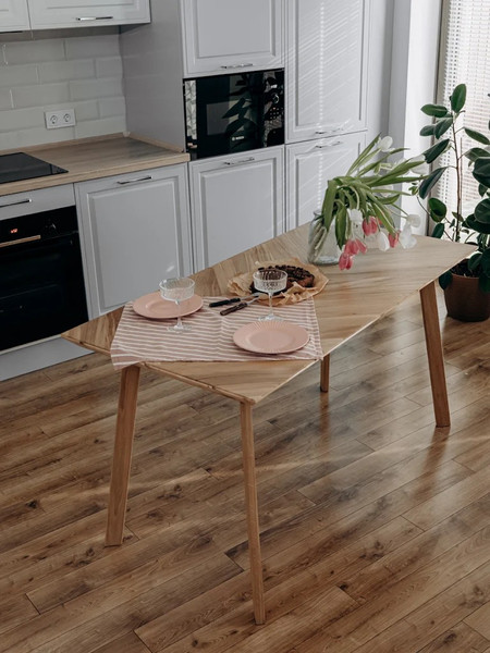 Обеденный стол SemWood СОБ/Д-М9/1600.800Е 160х80