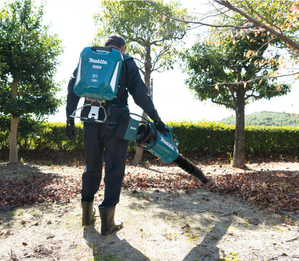 Воздуходувка аккумуляторная Makita UB003CZ