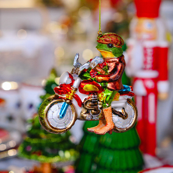 Елочная игрушка Gisela Graham All Glass Лягушка на мотоцикле / 01003