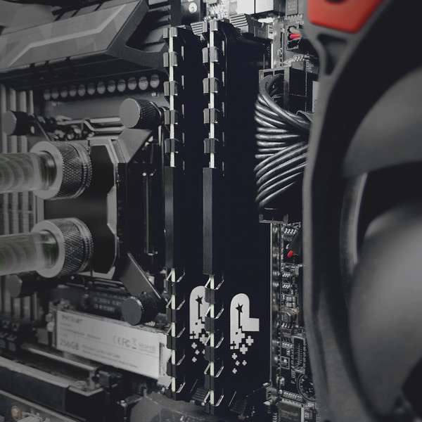 Оперативная память DDR4 Patriot PSP432G3200H1