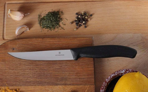 Нож Victorinox Swiss Classic 6.7903