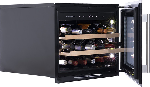 Винный шкаф DUNAVOX DAVS-18.46SS