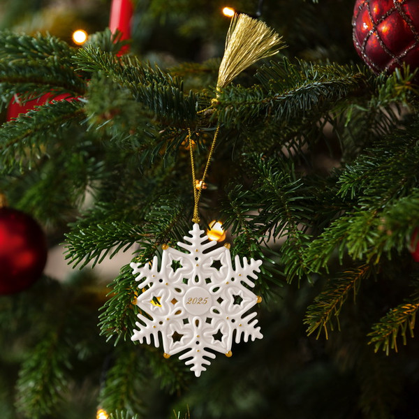 Елочная игрушка Villeroy & Boch Снежинка Christmas Classics / 14-8675-4354