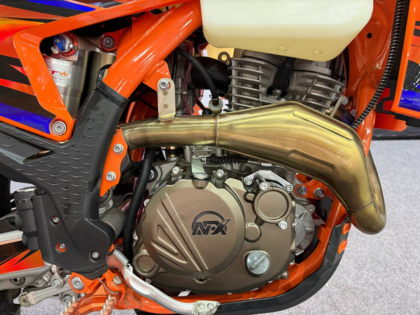 Мотоцикл Nine Fox Outlaw YB300H