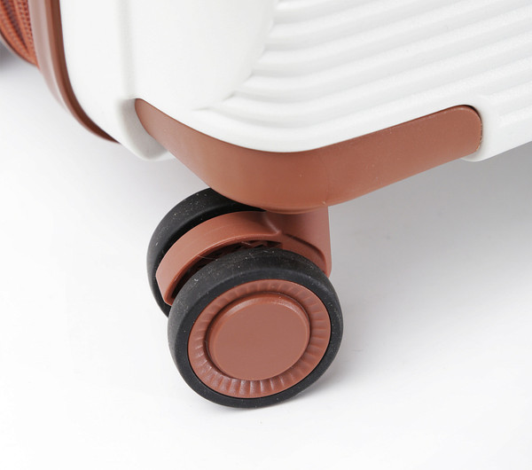 Чемодан на колесах Fabretti EN1010-24-1