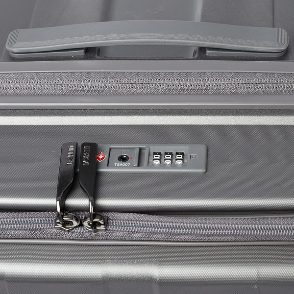 Чемодан на колесах Fabretti EN1050-20-3