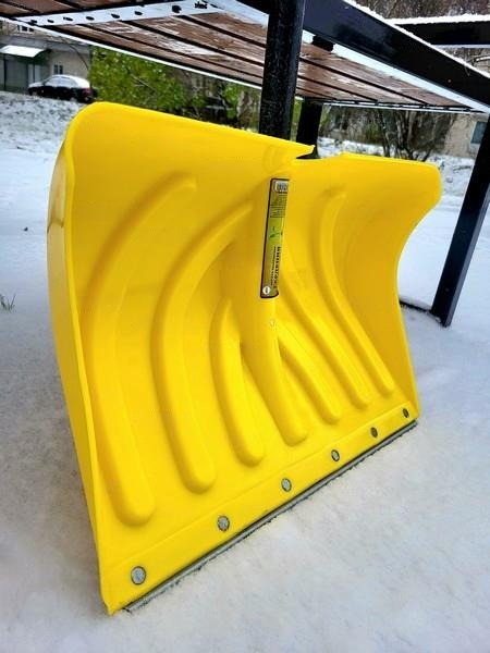 Лопата для уборки снега Инструм-Агро SnowПингвин 100611