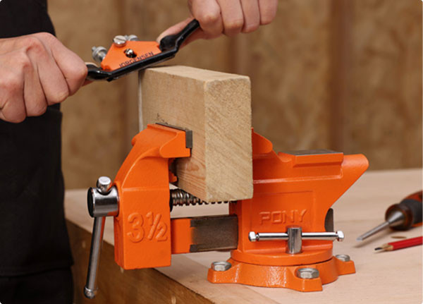 Тиски Pony Jorgensen 23530