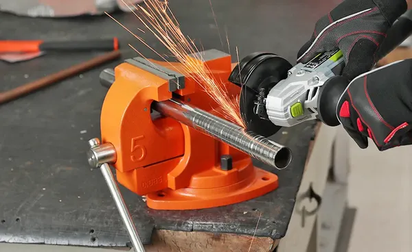 Тиски Pony Jorgensen 30105