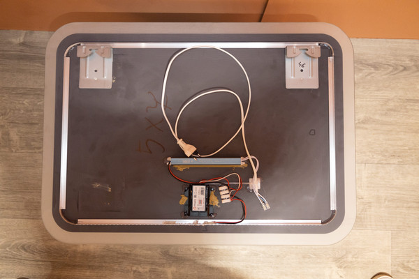 Зеркало Silver Mirrors Stiv-Lite 70x50 / LED-00002779